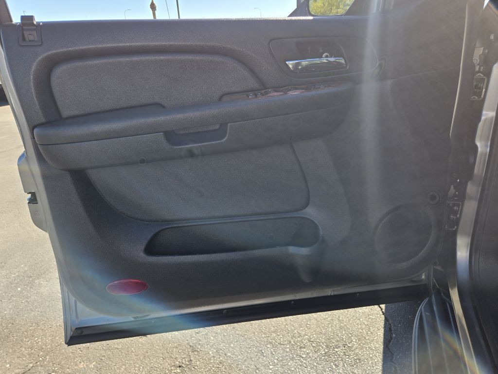 2008 Chevrolet Tahoe Image 10