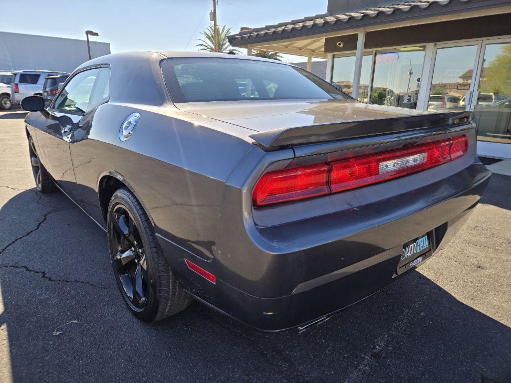 2013 Dodge Challenger Image 3
