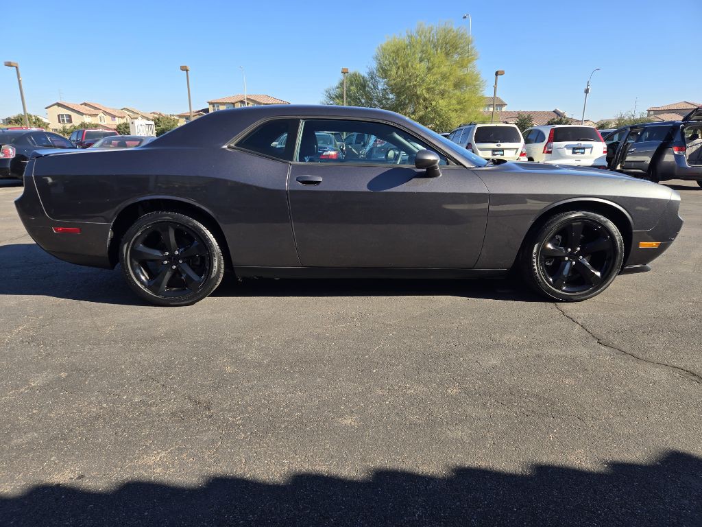 2013 Dodge Challenger Image 6