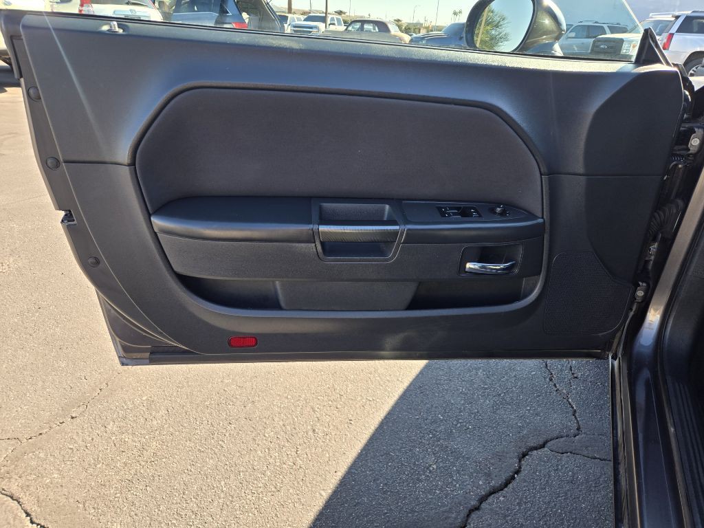 2013 Dodge Challenger Image 11