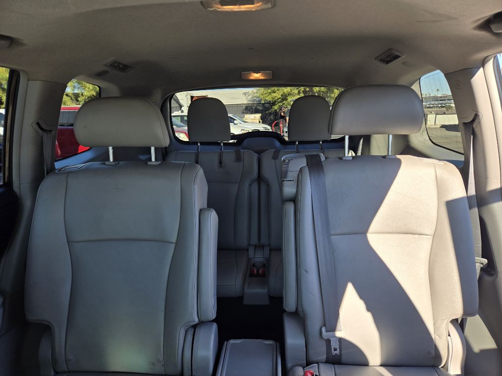 2012 Toyota Highlander Image 12