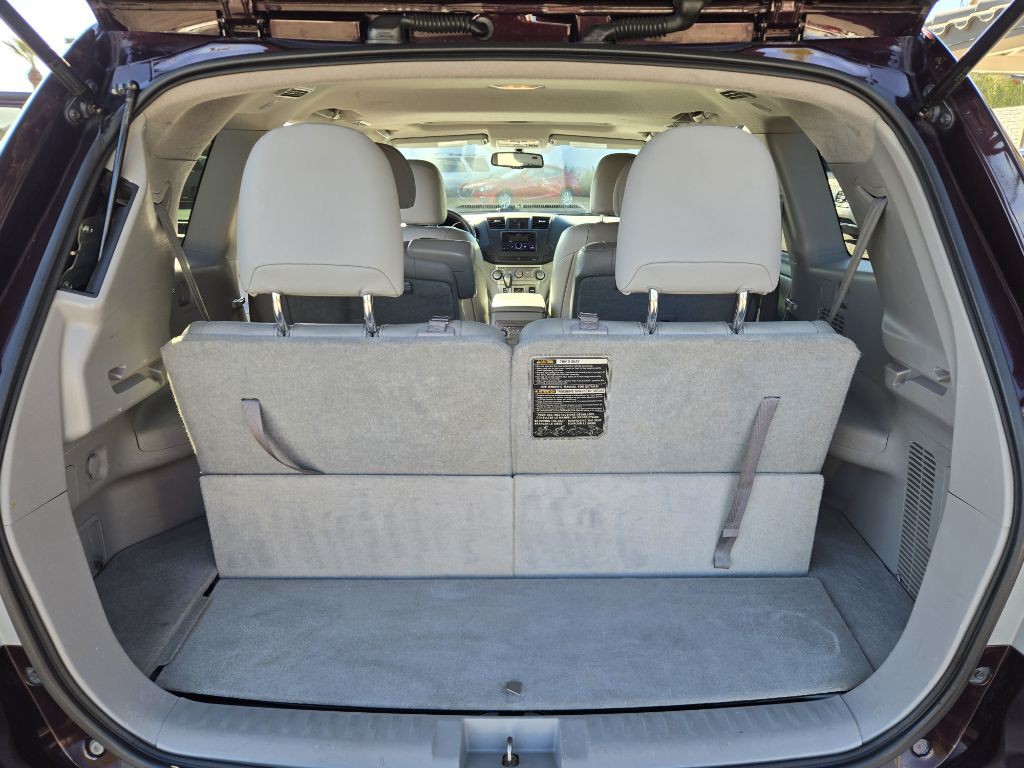 2012 Toyota Highlander Image 17