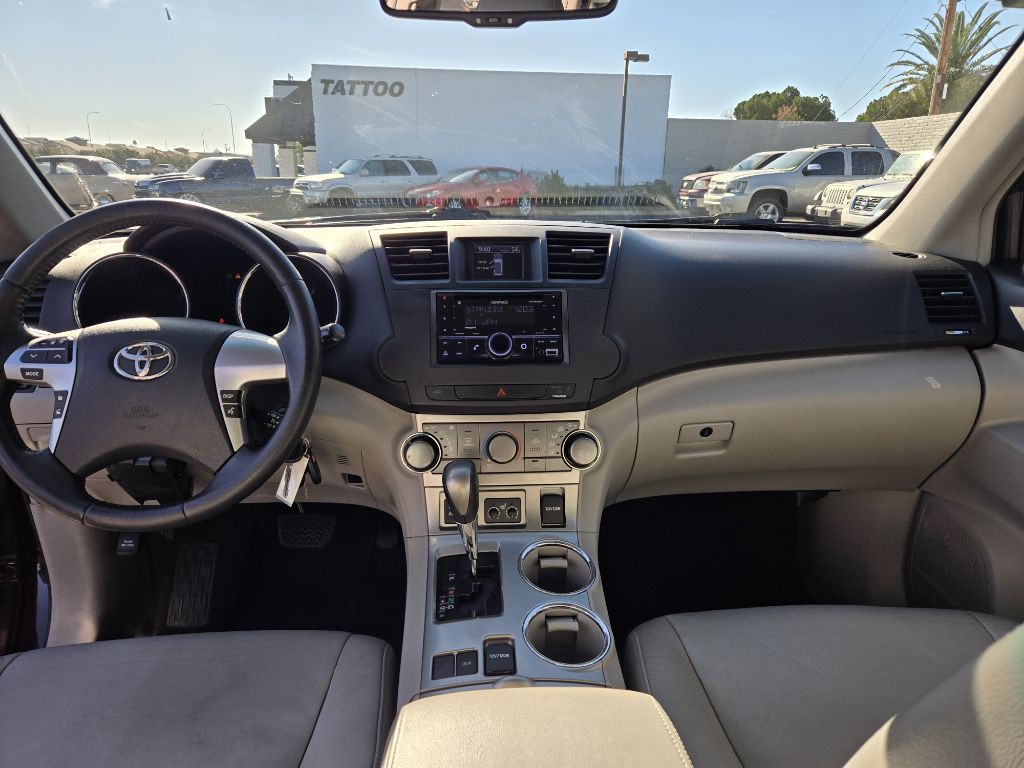 2012 Toyota Highlander Image 18