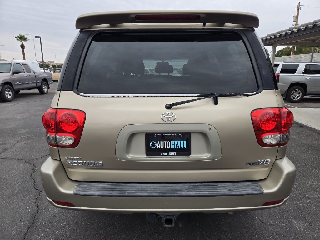 2005 Toyota Sequoia Image 4