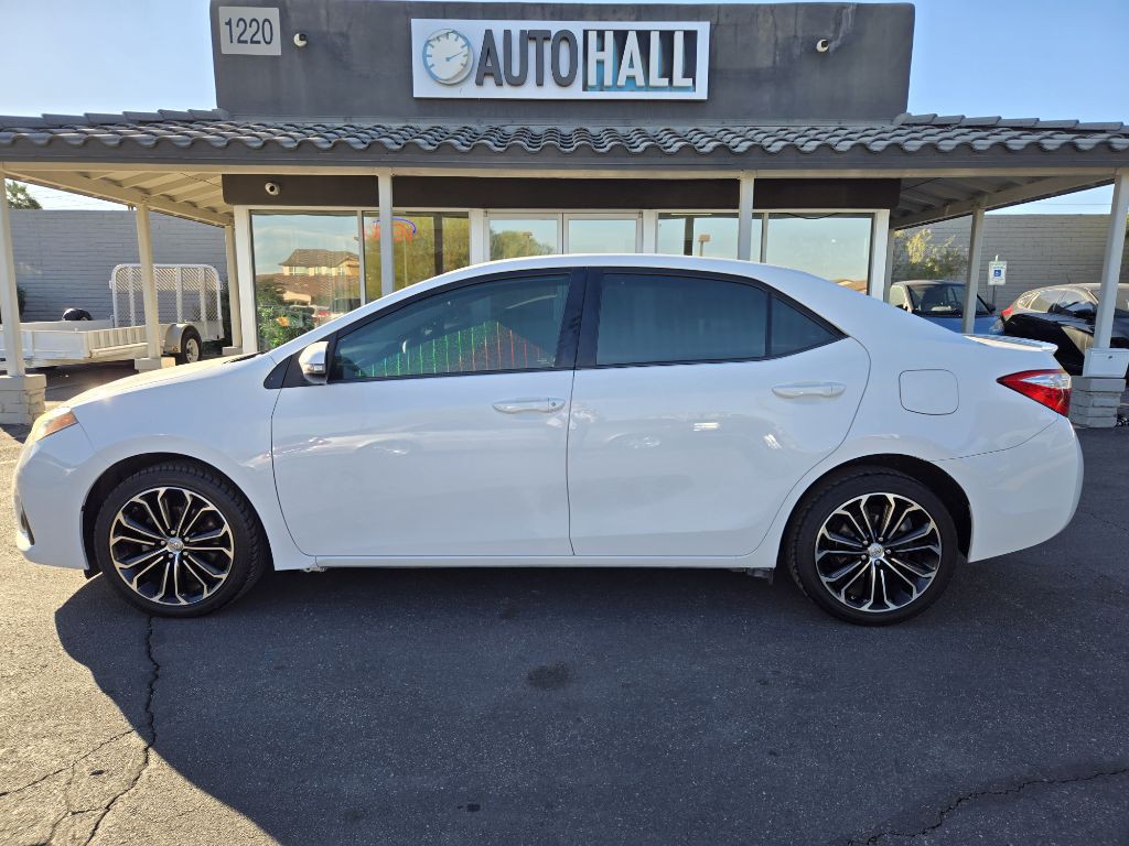 2015 Toyota Corolla Image 2