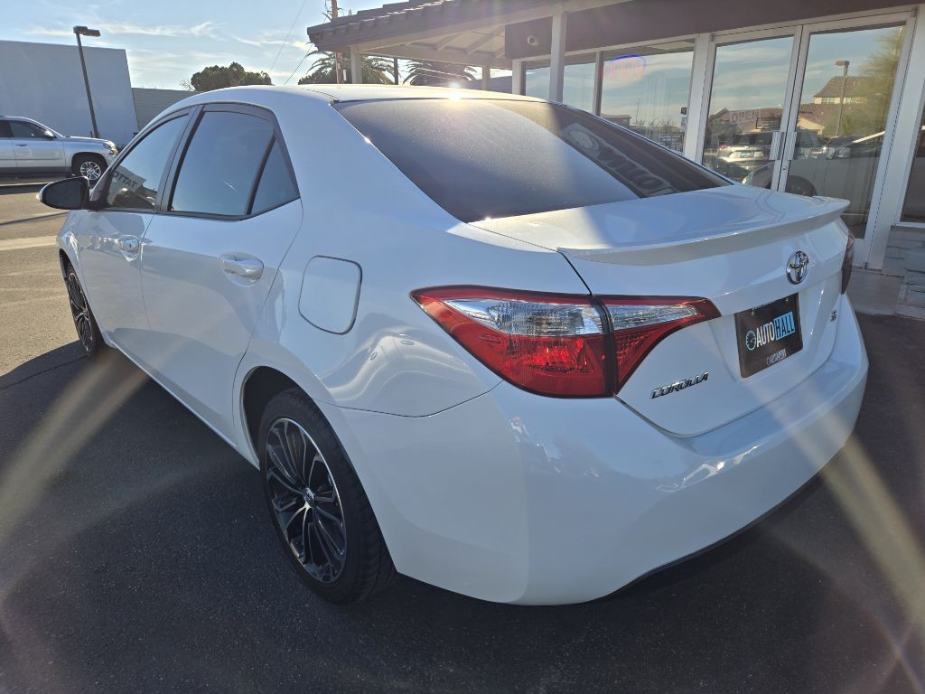 2015 Toyota Corolla Image 3