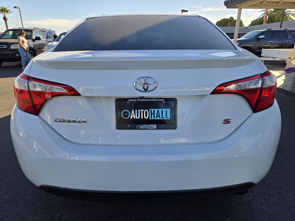 2015 Toyota Corolla Image 4
