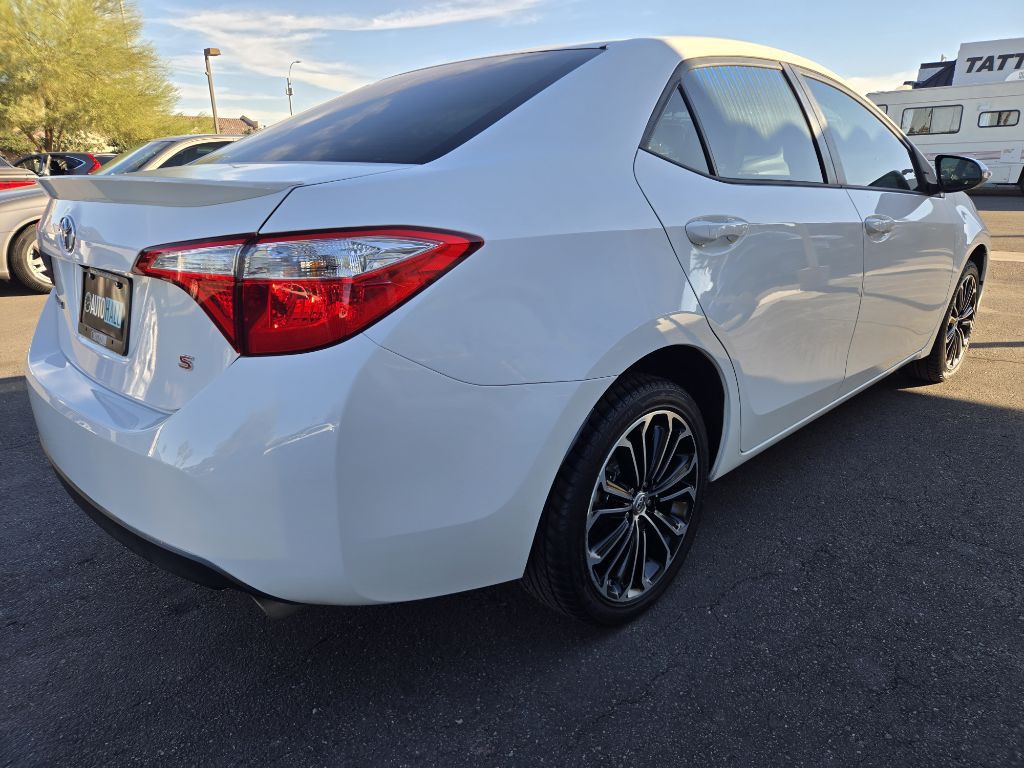 2015 Toyota Corolla Image 5