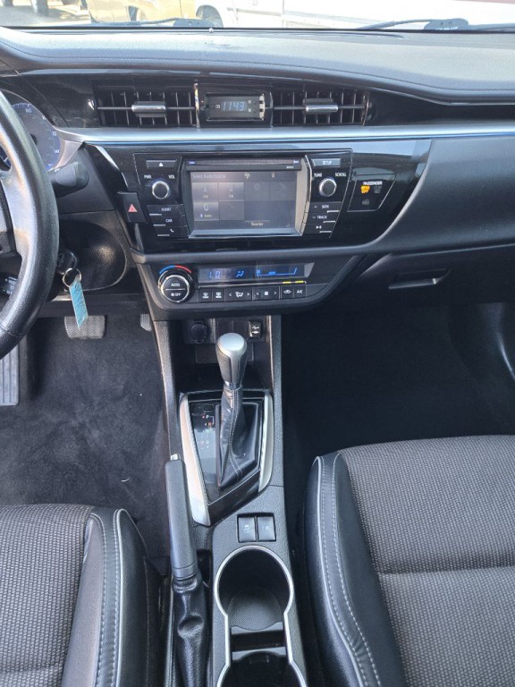 2015 Toyota Corolla Image 27