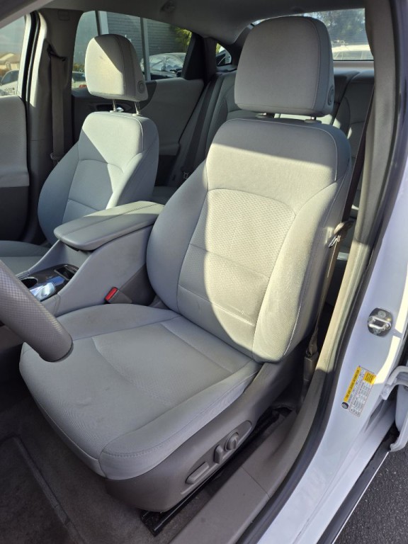 2017 Chevrolet Malibu Image 9