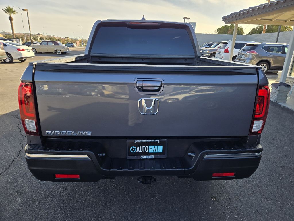 2017 Honda Ridgeline Image 4