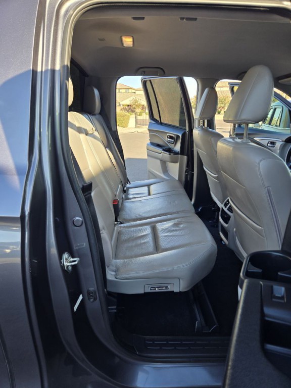 2017 Honda Ridgeline Image 13