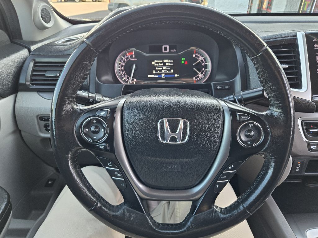 2017 Honda Ridgeline Image 20