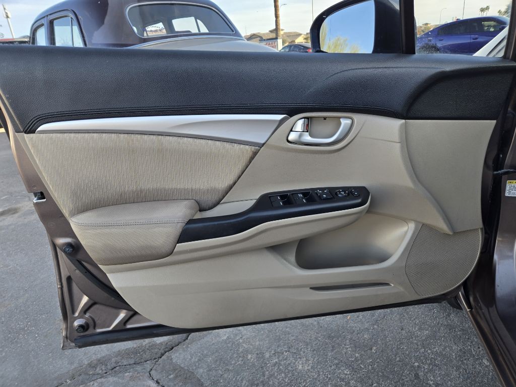 2015 Honda Civic Image 9