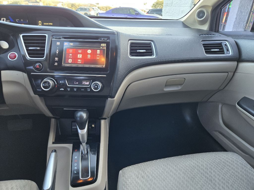 2015 Honda Civic Image 11