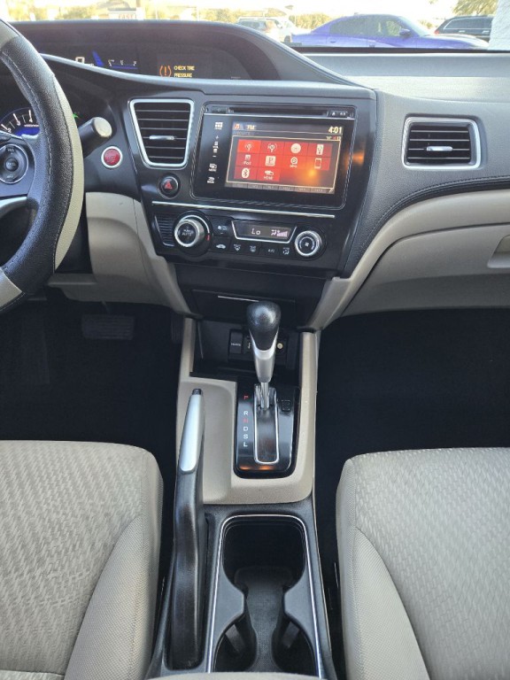 2015 Honda Civic Image 14