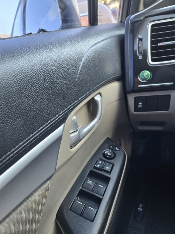 2015 Honda Civic Image 22