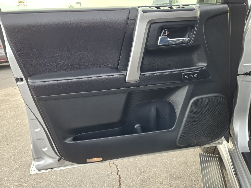 2018 Toyota 4Runner Image 10