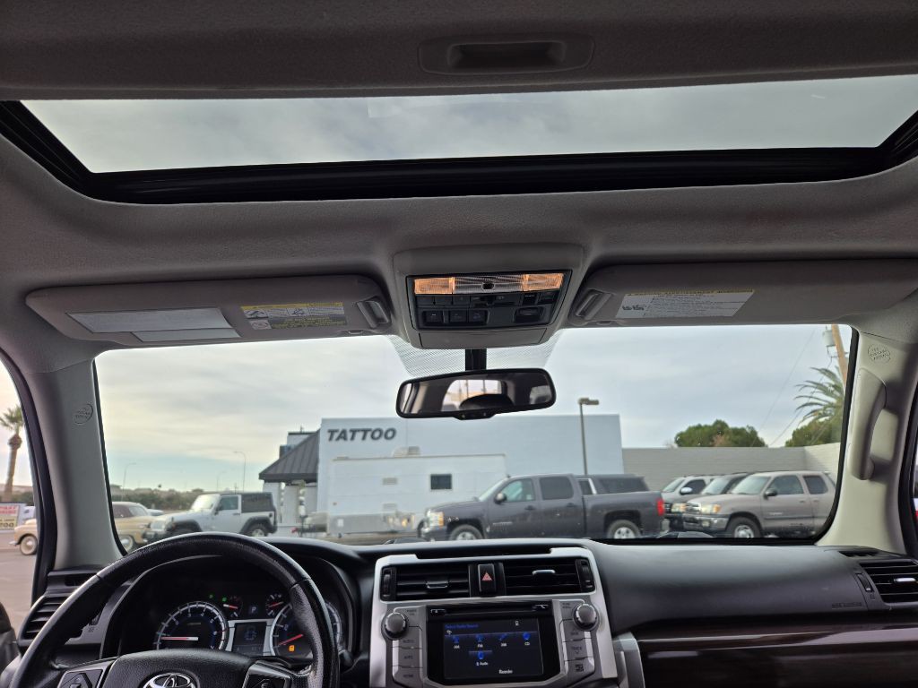 2018 Toyota 4Runner Image 16