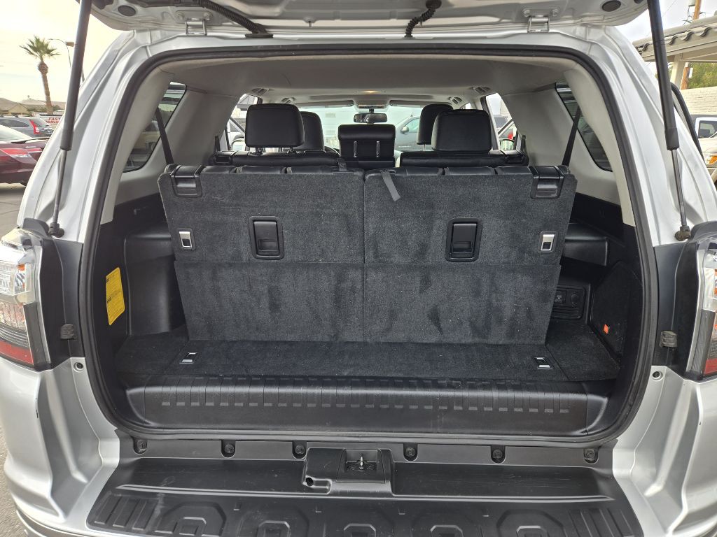 2018 Toyota 4Runner Image 17