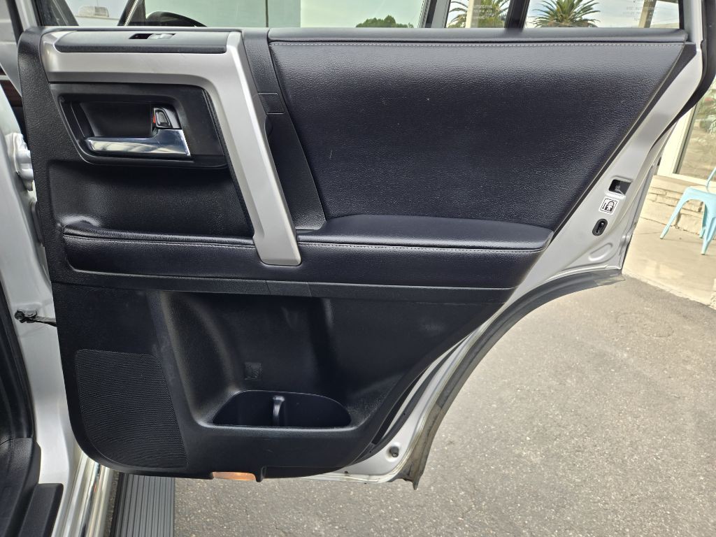 2018 Toyota 4Runner Image 21