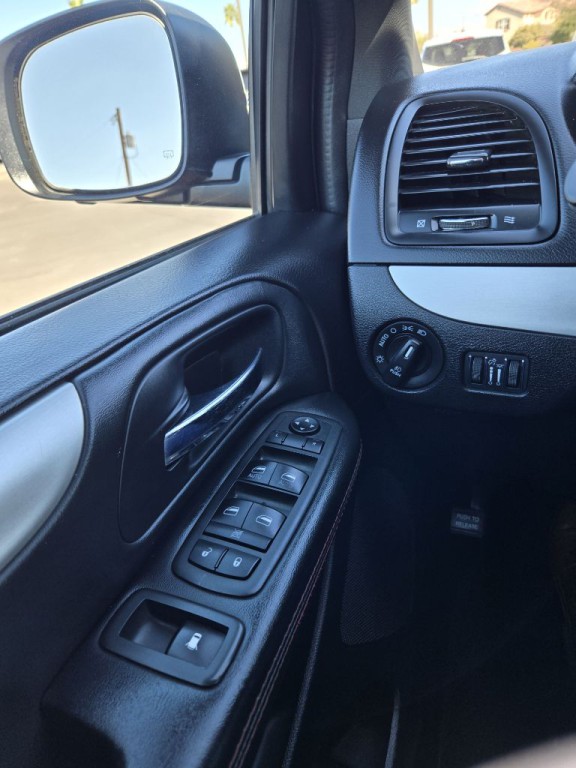 2018 Dodge Grand Caravan Image 24