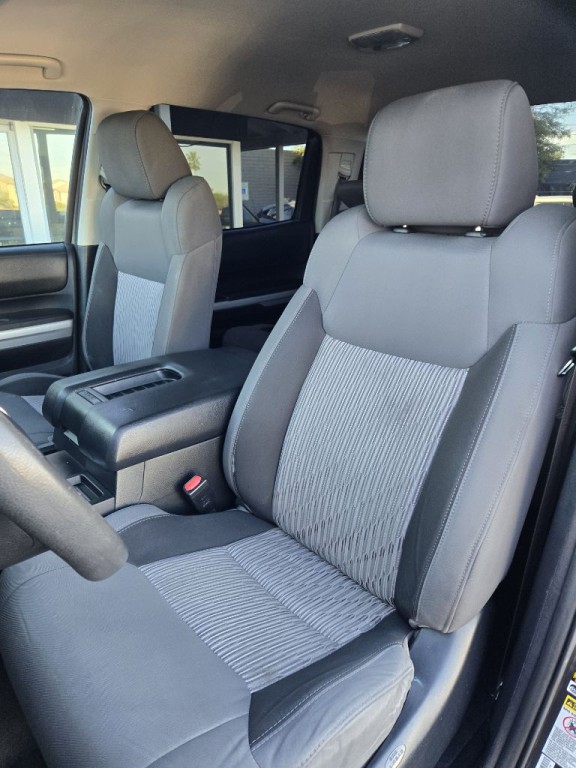 2014 Toyota Tundra Image 9