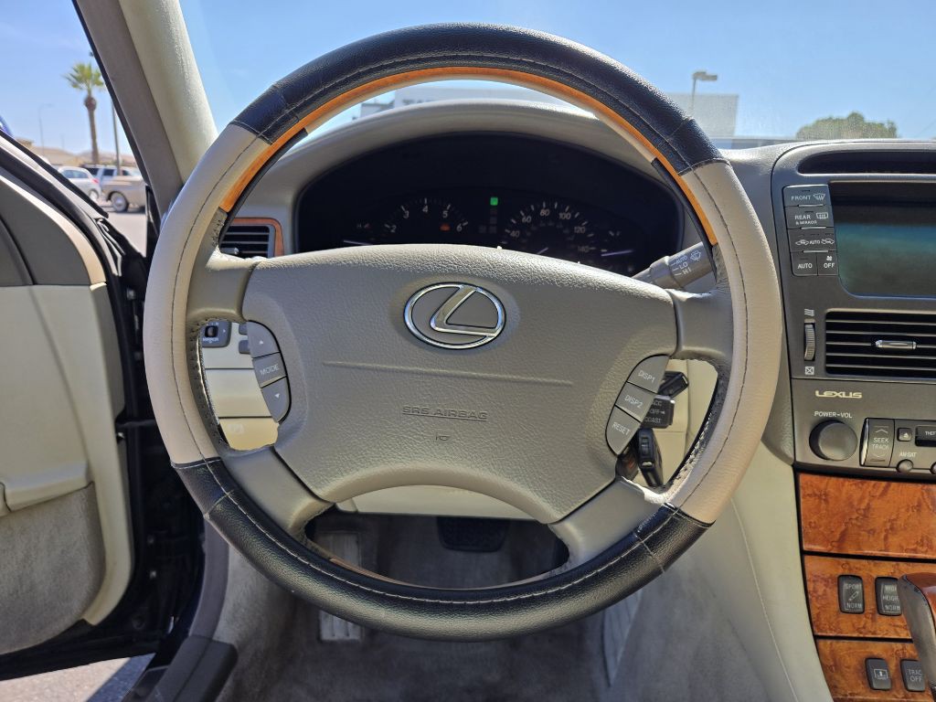 2004 Lexus LS Image 14