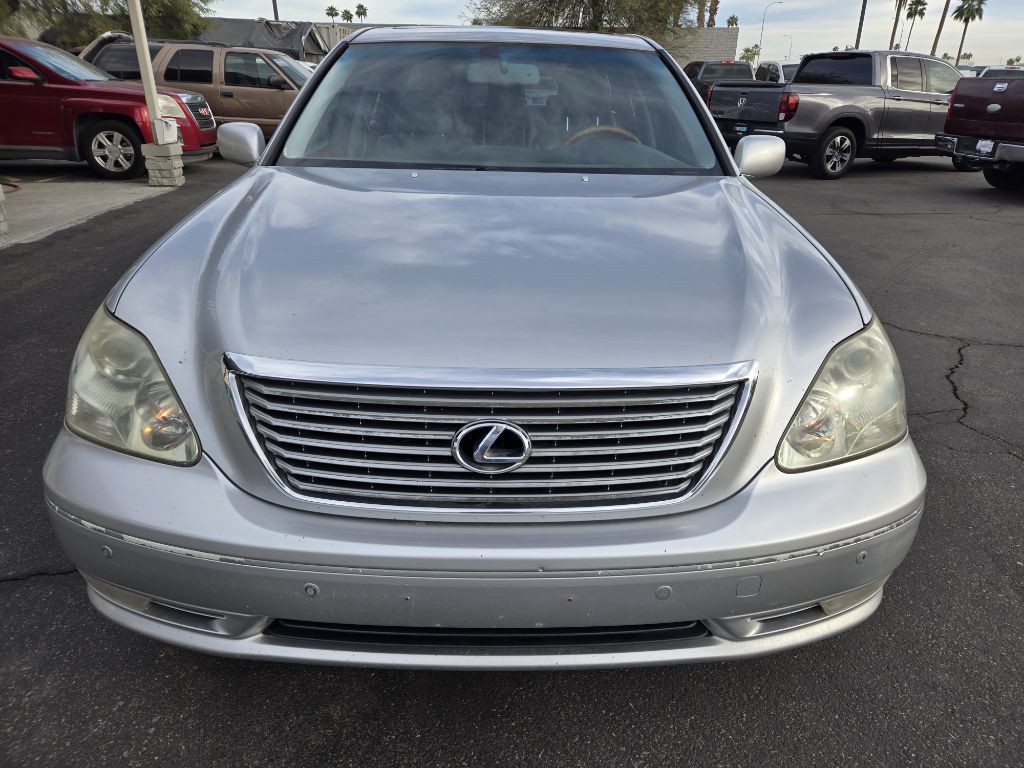 2005 Lexus LS Image 8