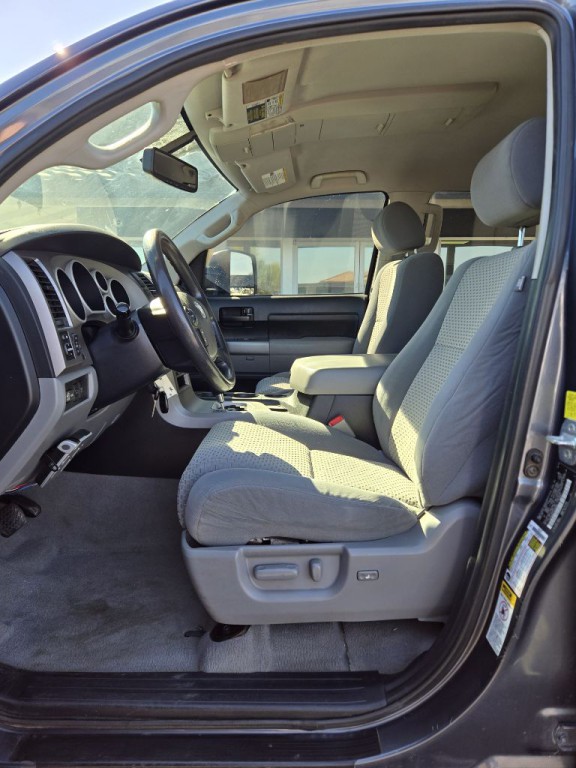 2010 Toyota Tundra Image 8