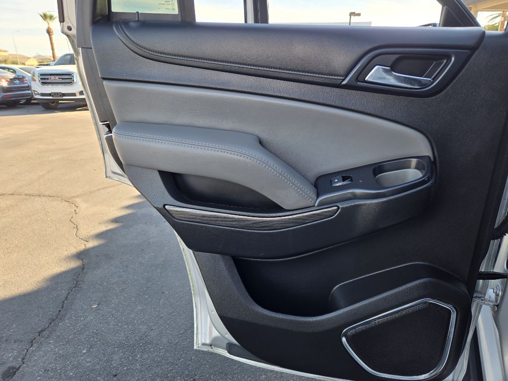 2017 Chevrolet Tahoe Image 16