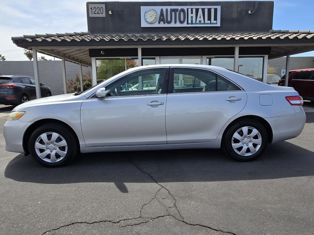 2010 Toyota Camry Image 2