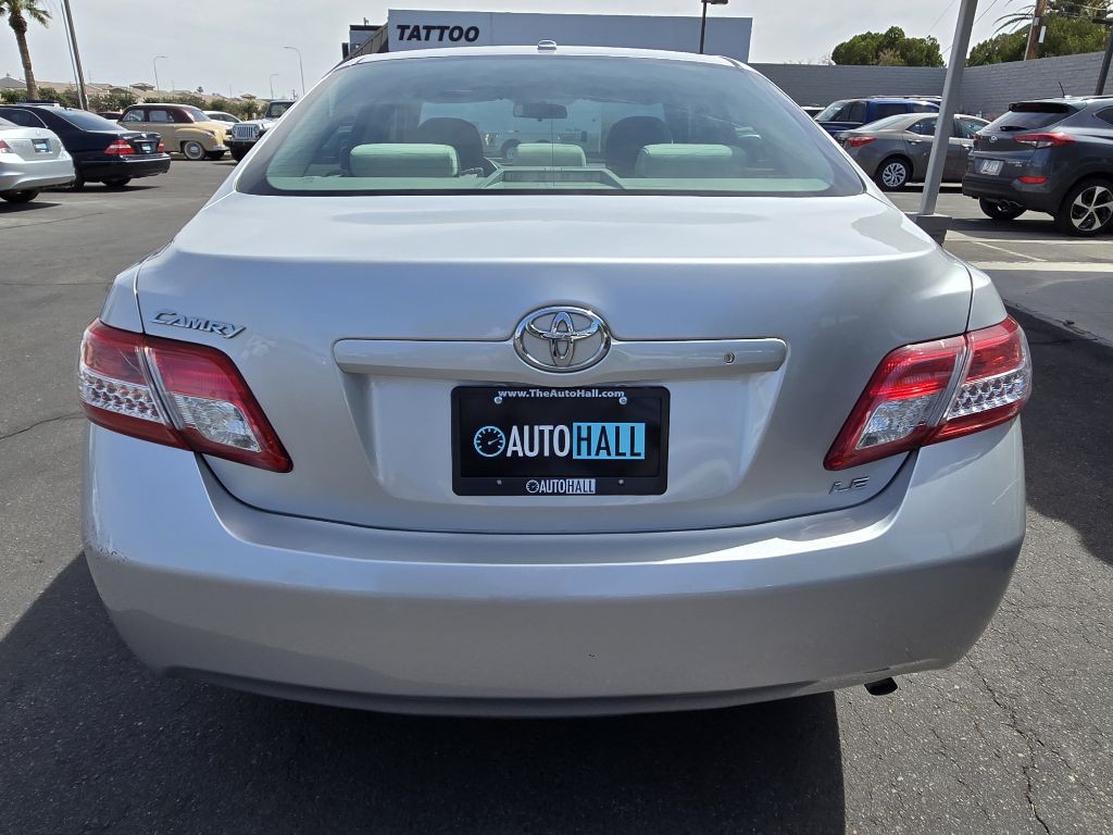 2010 Toyota Camry Image 4