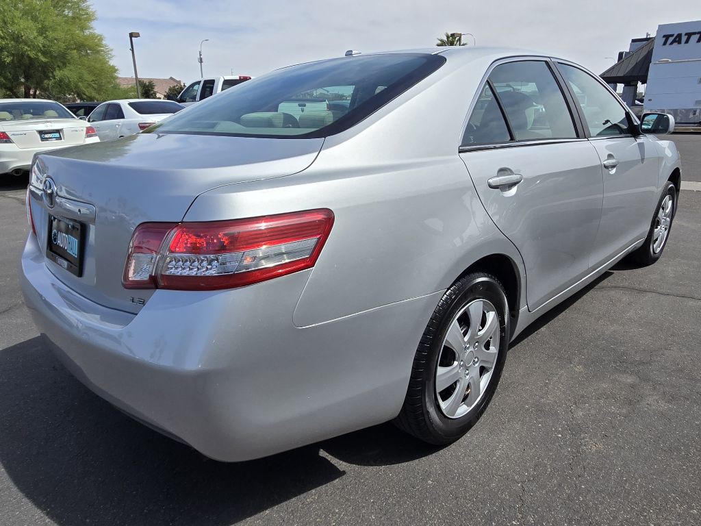 2010 Toyota Camry Image 5