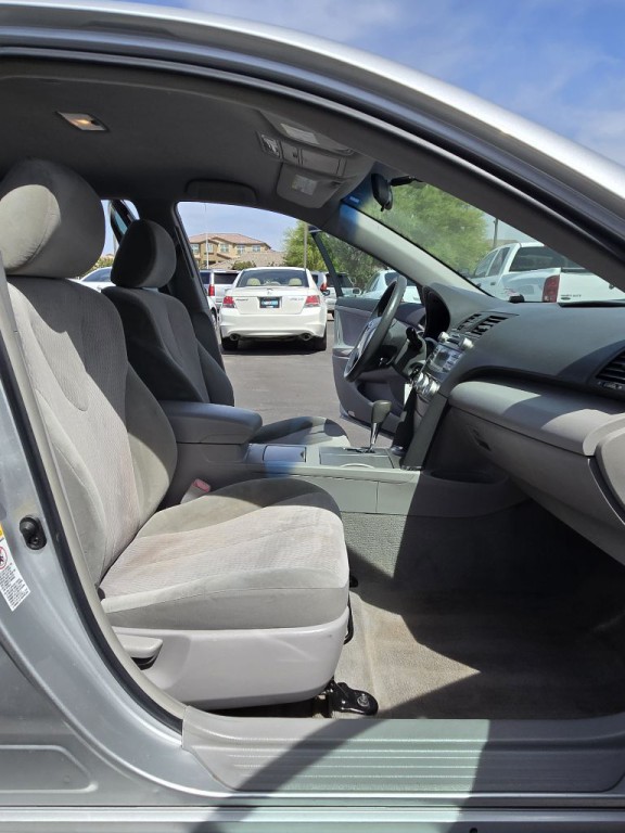 2010 Toyota Camry Image 16