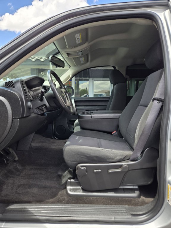 2011 Chevrolet Silverado 1500 Image 9