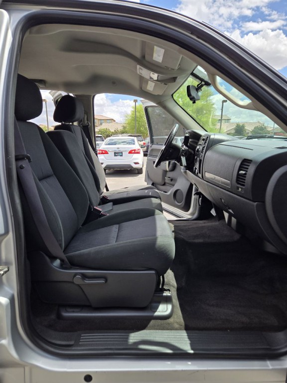 2011 Chevrolet Silverado 1500 Image 16