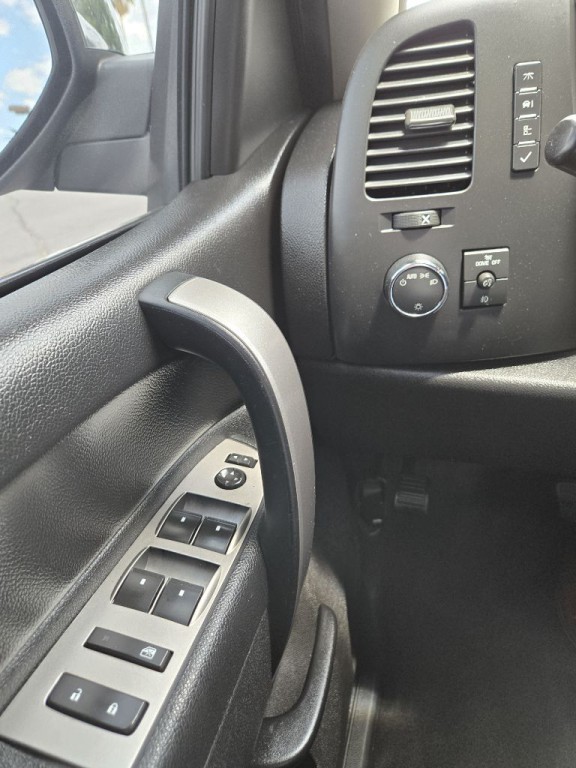 2011 Chevrolet Silverado 1500 Image 19