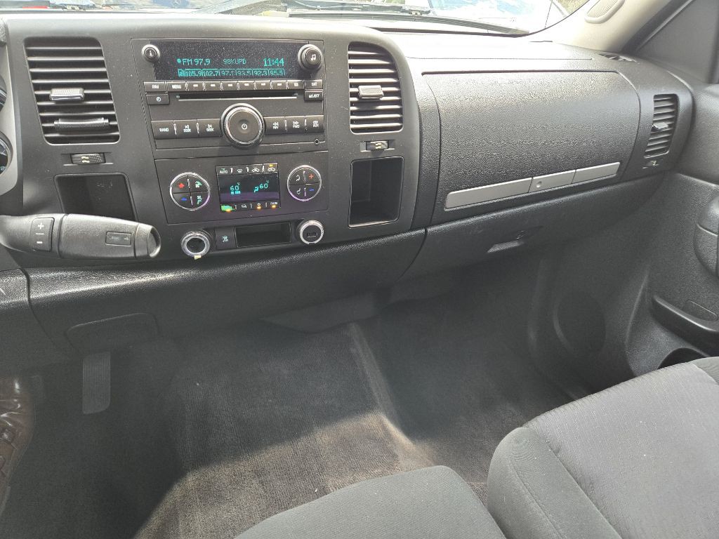 2011 Chevrolet Silverado 1500 Image 21