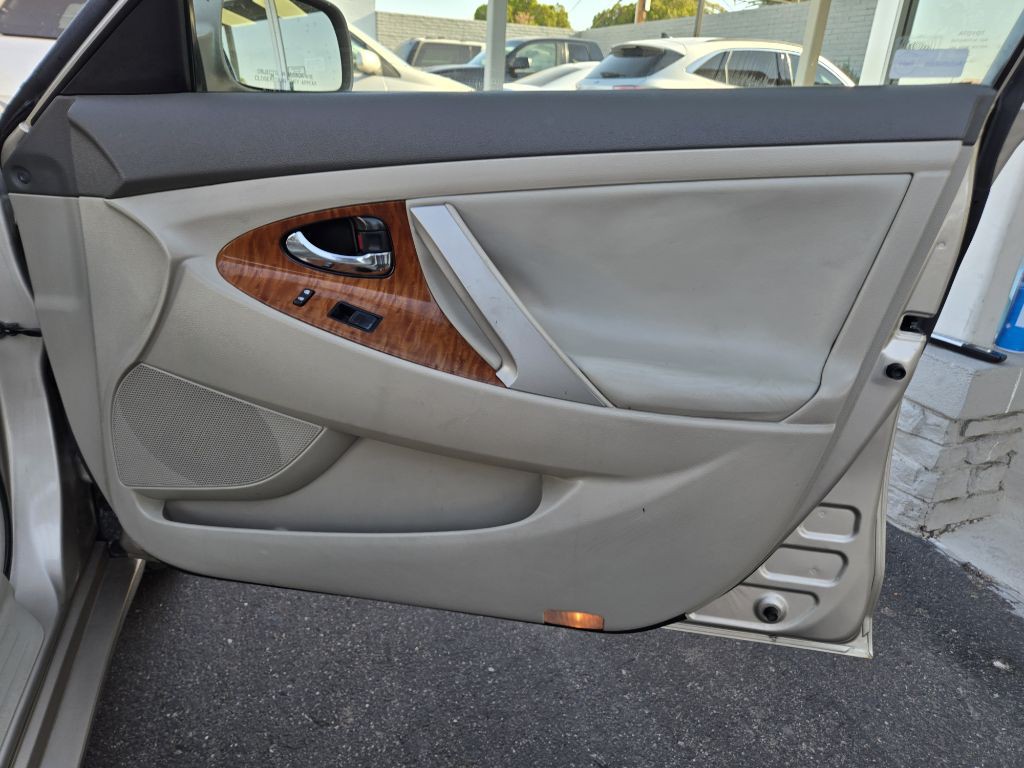 2008 Toyota Camry Image 15