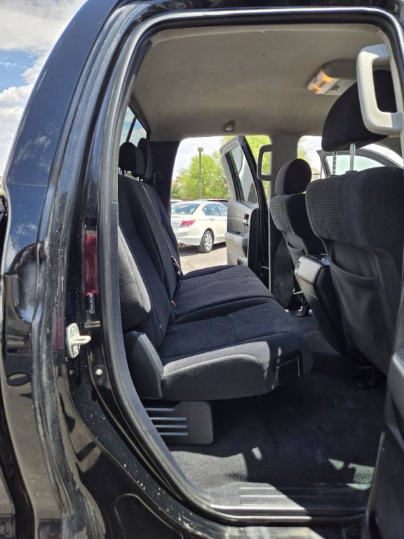 2010 Toyota Tundra Image 12