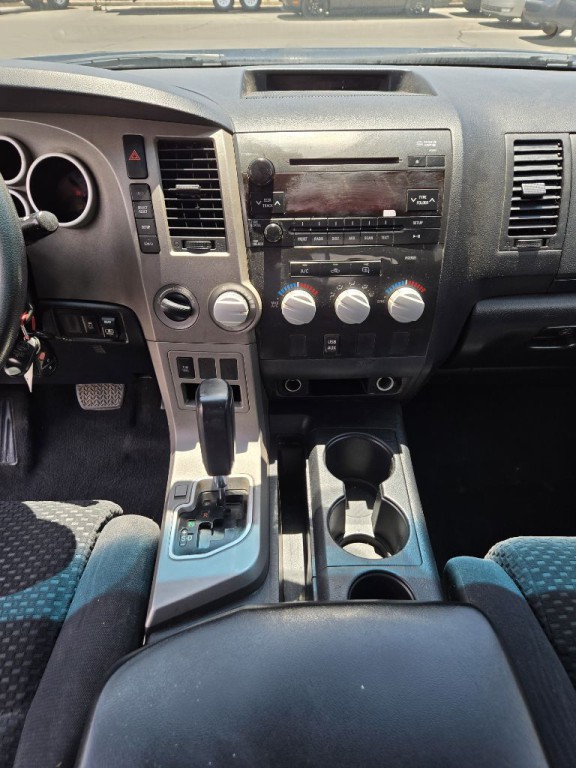 2010 Toyota Tundra Image 14