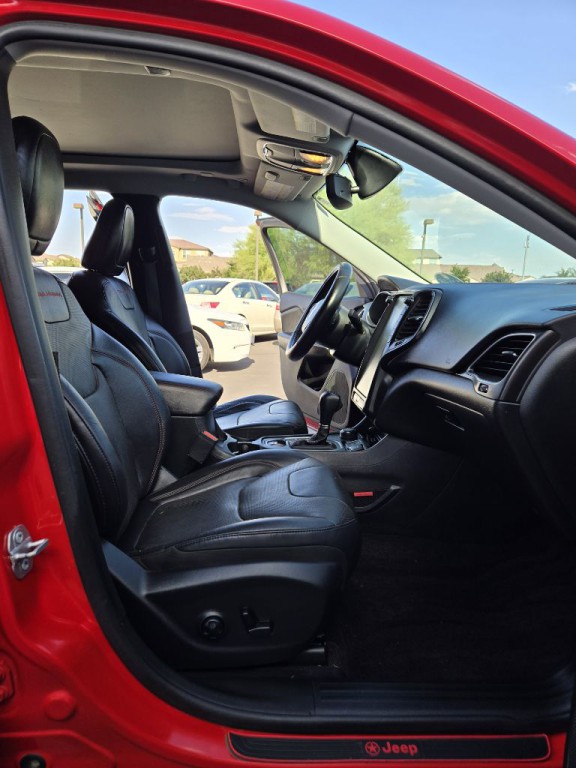 2019 Jeep Cherokee Image 15