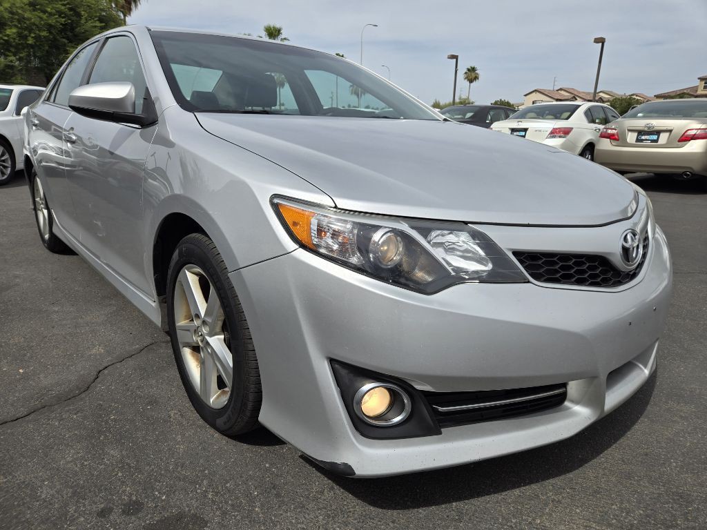 2013 Toyota Camry Image 5