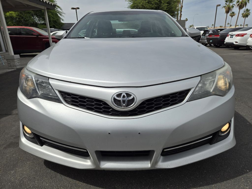2013 Toyota Camry Image 6