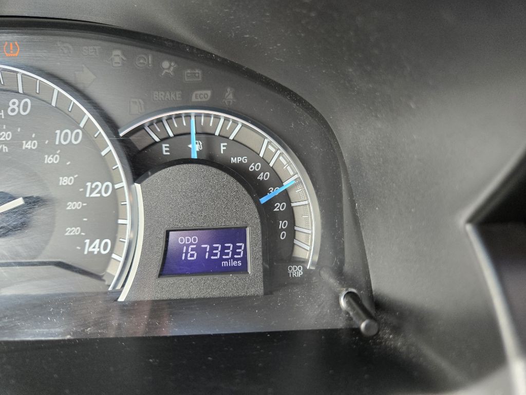 2013 Toyota Camry Image 20