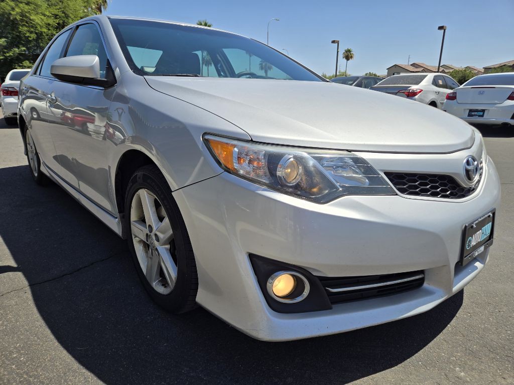 2013 Toyota Camry Image 27