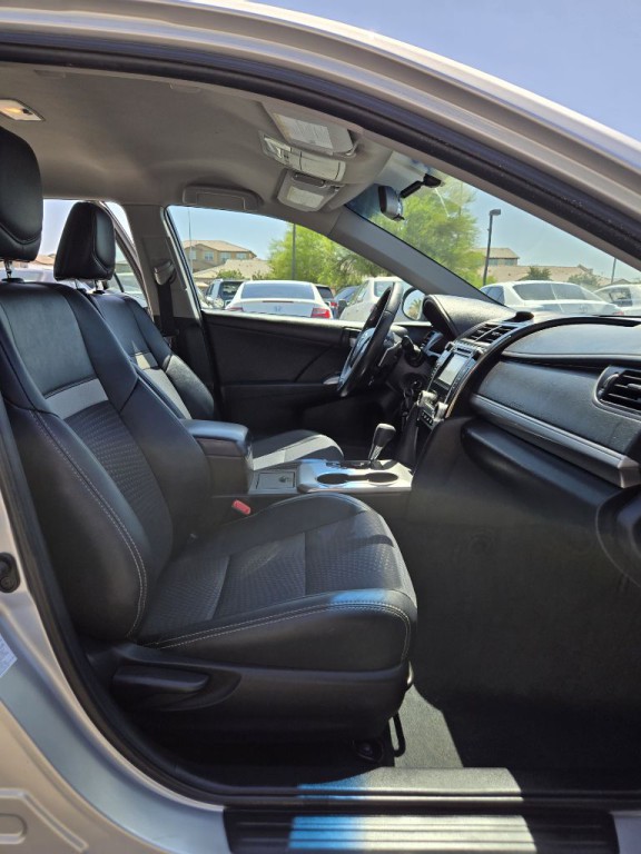 2013 Toyota Camry Image 38