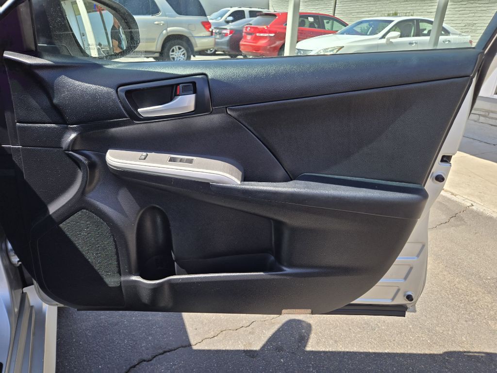 2013 Toyota Camry Image 41