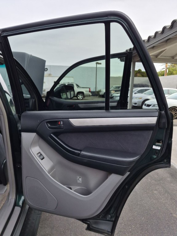 2003 Toyota 4Runner Image 17